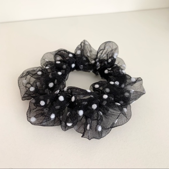 NWOT Sheer polka dot scrunchie - Picture 8 of 10